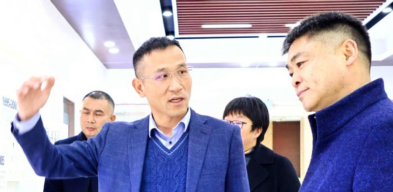 合作无界·共赢无限 | 龙8唯一官网与宜化·安卅物流全面深化战略合作！